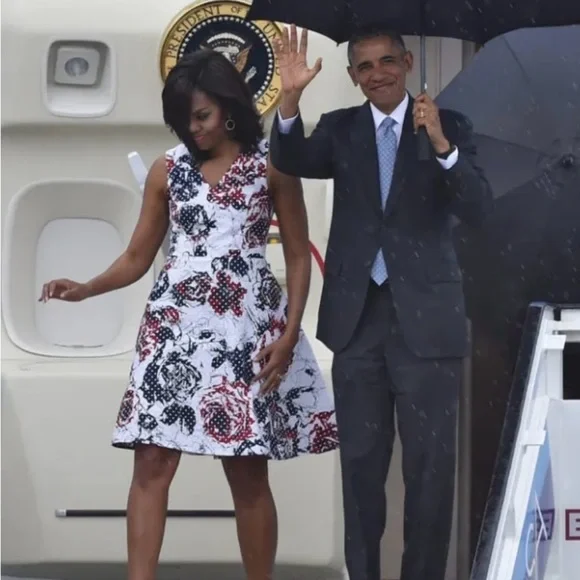 Carolina herrera floral women’s dress - Picture 11 of 11